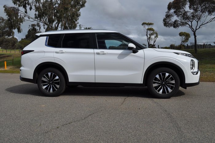 2025 Mitsubishi Outlander