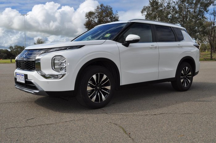 2025 Mitsubishi Outlander