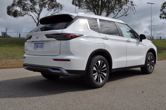 2025 Mitsubishi Outlander