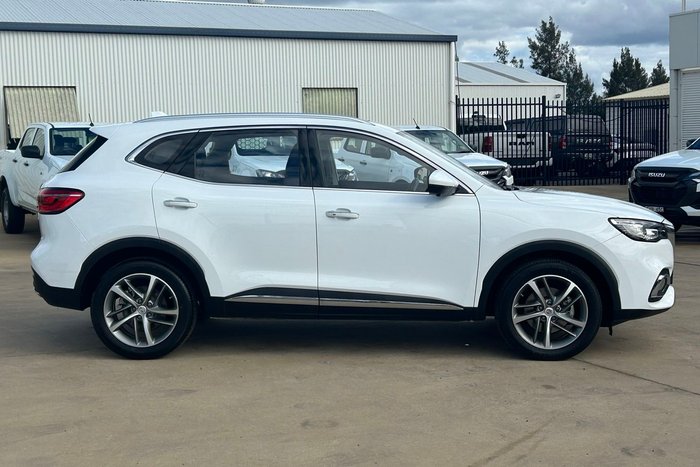 2021 MG HS Essence