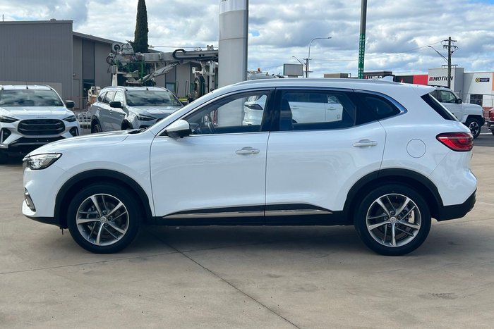 2021 MG HS Essence