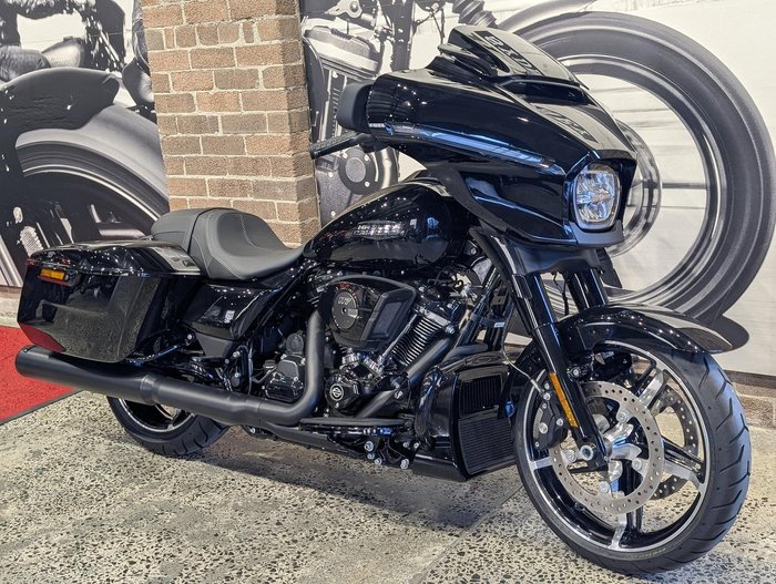 2026 Harley-Davidson Street Glide 117 (FLHX) Touring Black