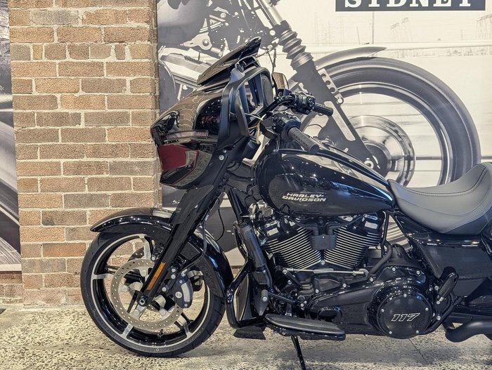 2026 Harley-Davidson Street Glide 117 (FLHX) Touring Black