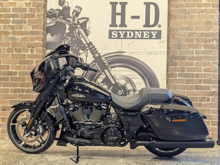 2026 Harley-Davidson Street Glide 117 (FLHX) Touring Black