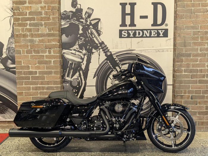2026 Harley-Davidson Street Glide 117 (FLHX) Touring Black