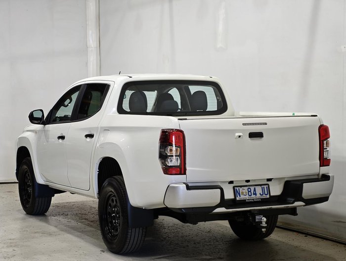 2022 Mitsubishi Triton GLX