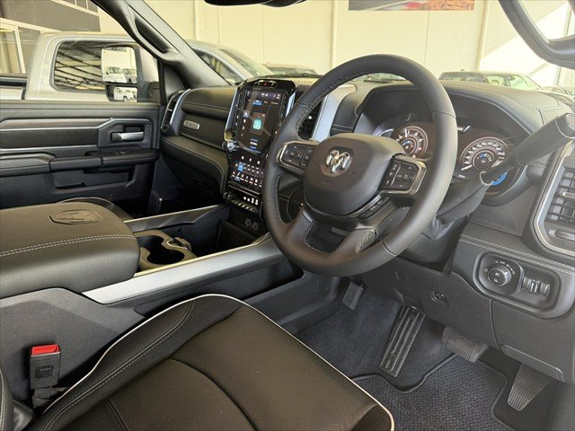 2026 RAM 2500 Laramie Rambox