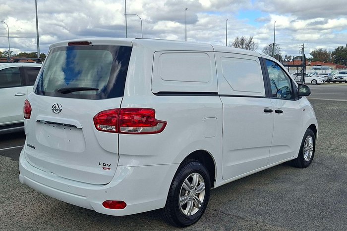 2023 LDV G10 +