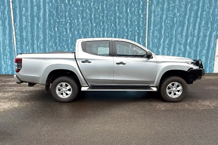 2021 Mitsubishi Triton GLX+