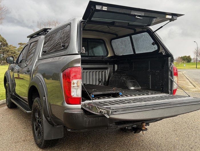 2022 Nissan Navara ST