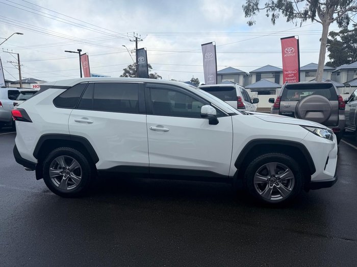 2022 Toyota RAV4 GX