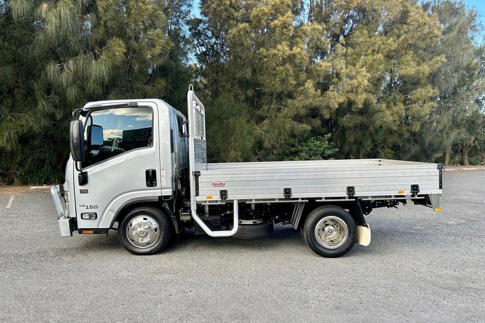 2022 Isuzu N Series NLR 45-150 Traypack