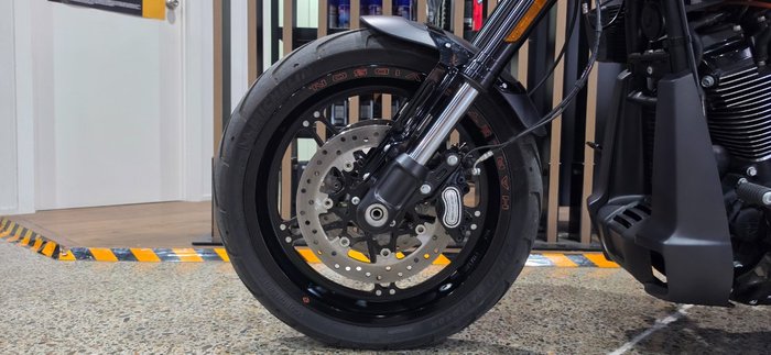 2018 Harley-Davidson FXDRS FXDR (114) WHITE