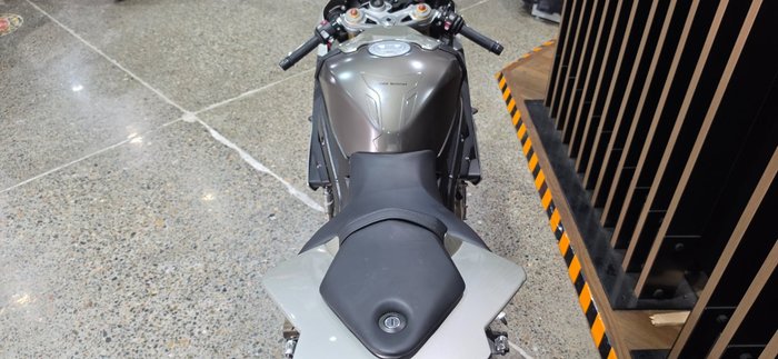 2010 BMW Motorrad S 1000 RR SILVER