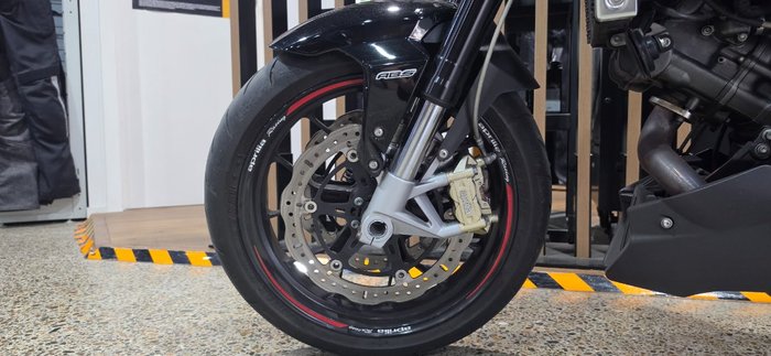2014 Aprilia SHIVER SPORT Black