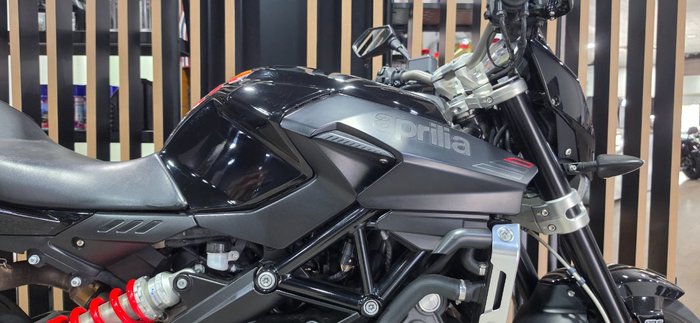 2014 Aprilia SHIVER SPORT Black