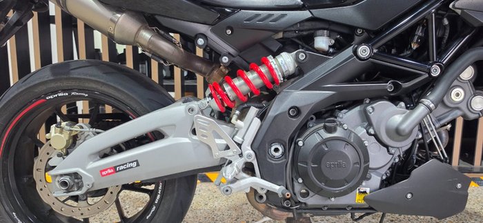 2014 Aprilia SHIVER SPORT Black
