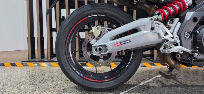 2014 Aprilia SHIVER SPORT Black