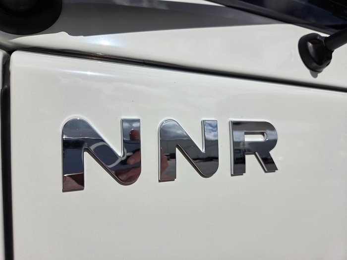 2023 Isuzu Nnr 55/45-150 Amt Tray And Box