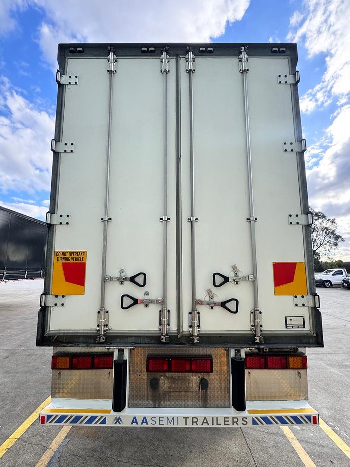 2015 Maxitrans St3
