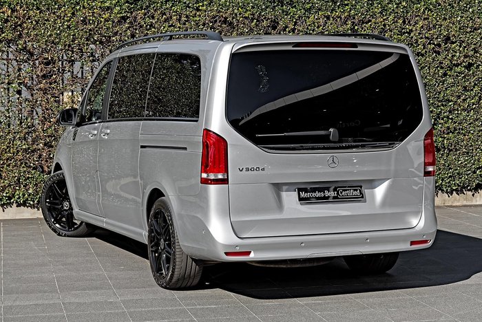 2022 Mercedes-Benz V-Class V300 d AMG Avantgarde