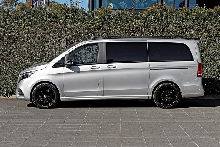 2022 Mercedes-Benz V-Class V300 d AMG Avantgarde