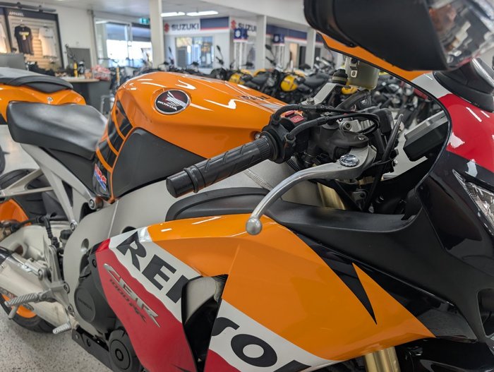 2009 Honda CBR1000RR (FIREBLADE) Orange