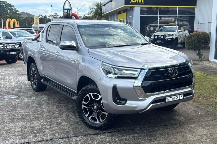 2022 Toyota Hilux SR5