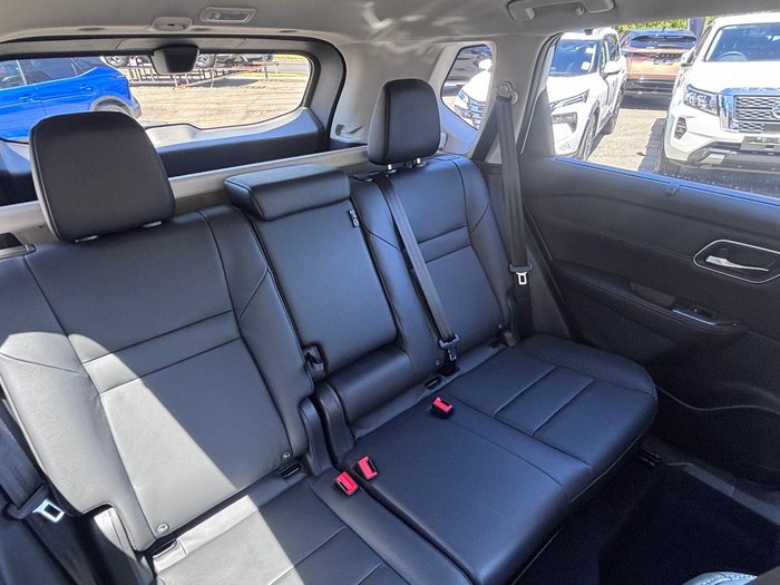 2026 Nissan X-TRAIL Ti e-POWER T33 Everest White