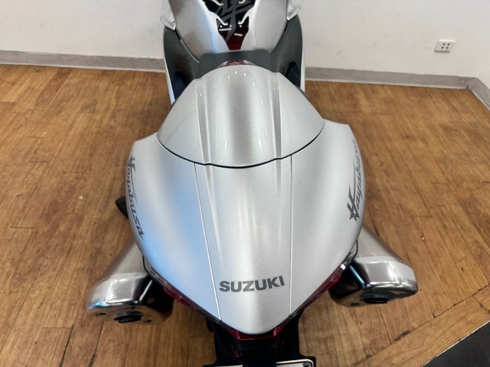 2021 Suzuki GSX1300RA (HAYABUSA) SILVER