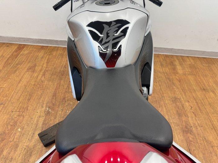 2021 Suzuki GSX1300RA (HAYABUSA) SILVER