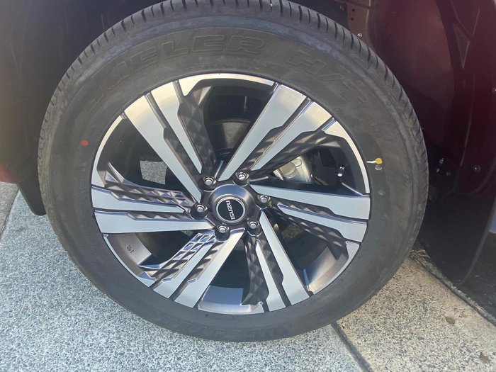 2025 Isuzu MU-X LS-T