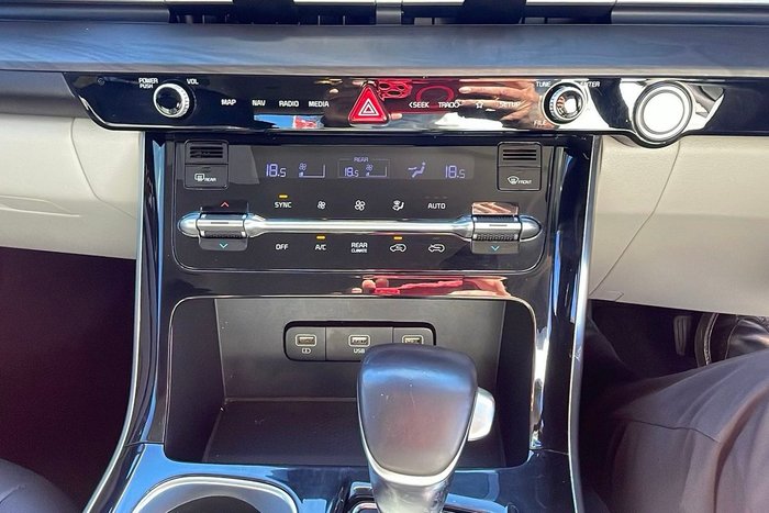 2022 Kia Carnival SLi