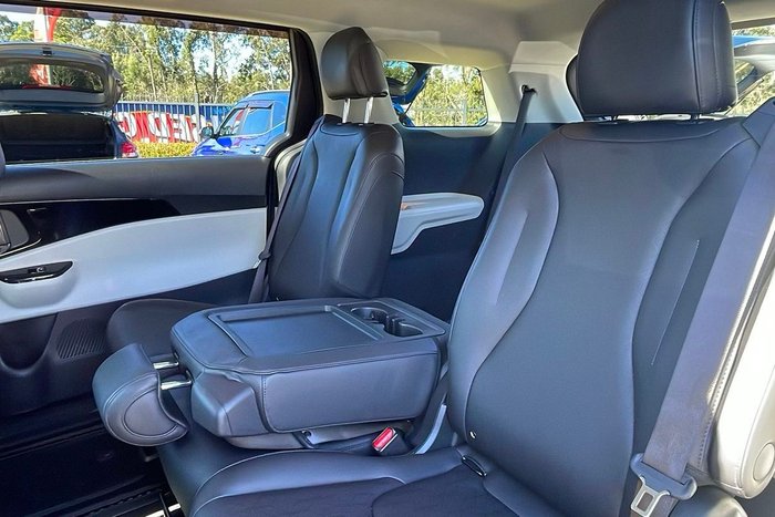 2022 Kia Carnival SLi