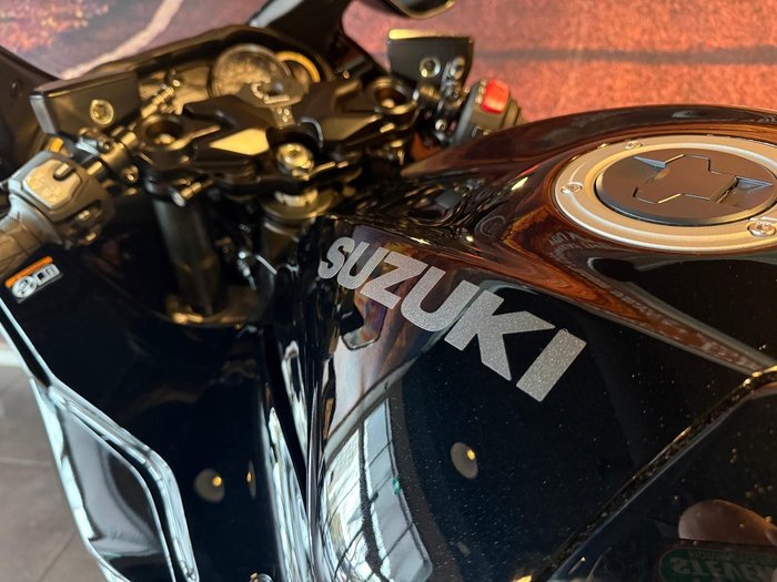 2024 Suzuki Hayabusa (GSX1300R) Hayabusa Black
