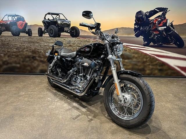 2012 Harley-Davidson 1200 Custom (XL1200C)
