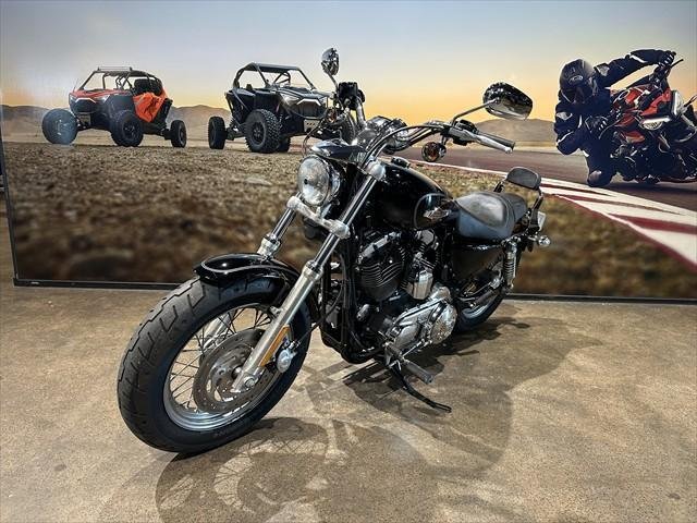 2012 Harley-Davidson 1200 Custom (XL1200C)