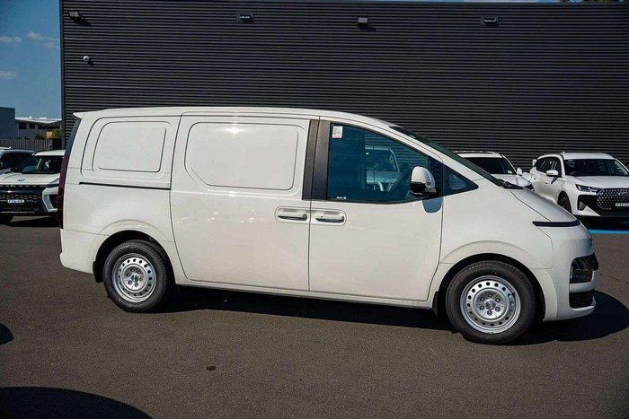 2026 Hyundai STARIA LOAD