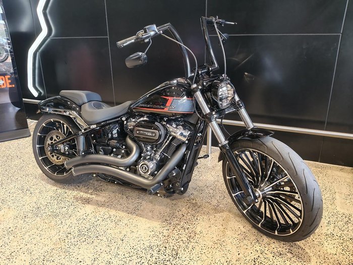 Harley-Davidson Breakout 117 (FXBR) Softail