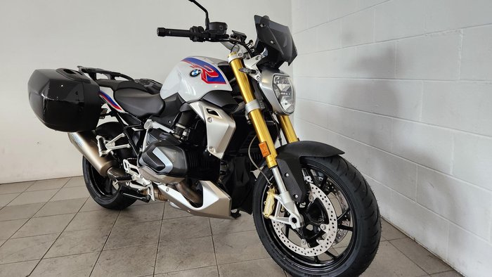 2019 BMW