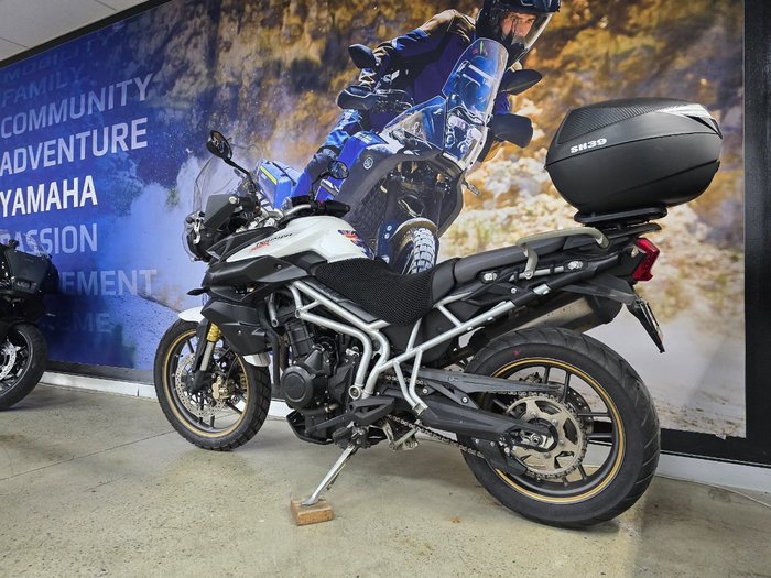 2011 Triumph TIGER 800 WHITE