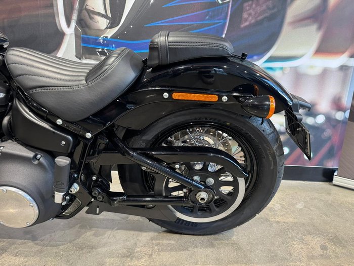 2019 Harley-Davidson Street Bob 107 (FXBB) Softail Black