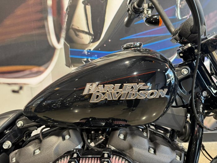 2019 Harley-Davidson Street Bob 107 (FXBB) Softail Black