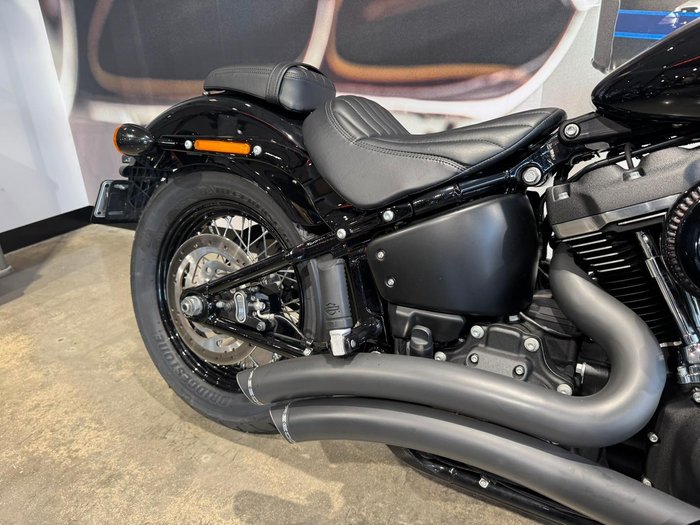 2019 Harley-Davidson Street Bob 107 (FXBB) Softail Black