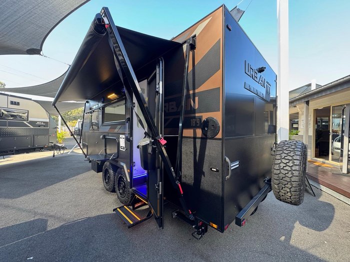 2026 Urban Caravans Track