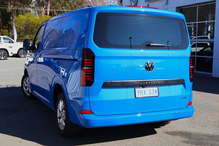 2025 Volkswagen Transporter TDI390