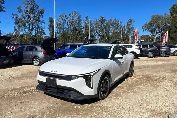 2024 Kia K4 Sport