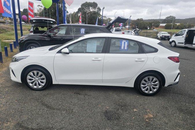 2024 KIA CERATO S SAFETY PACK