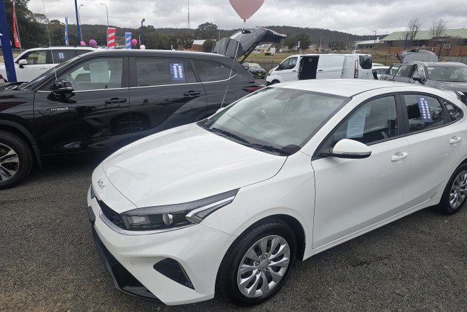 2024 KIA CERATO S SAFETY PACK