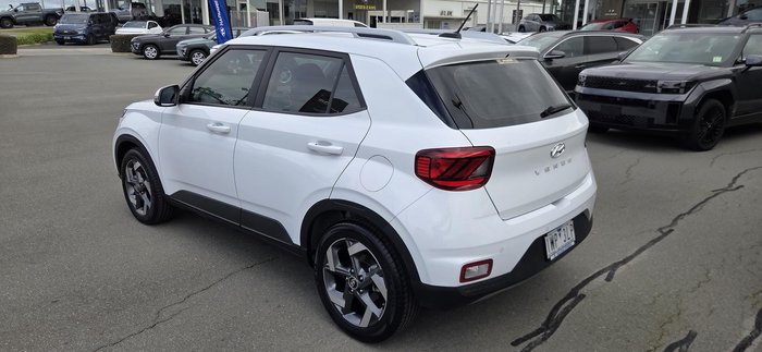 2022 Hyundai Venue Active